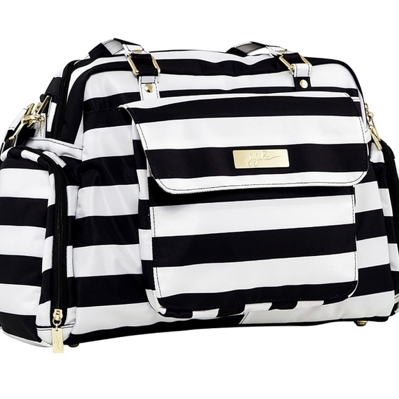 Jujube **NEW “Be Pumped” diaper bag - Picture 2 of 8